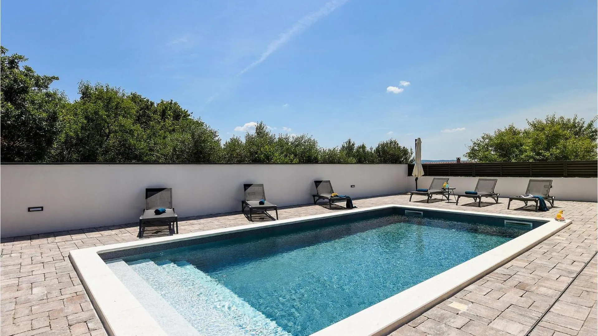Holiday home Villa Adelinda Maslenica